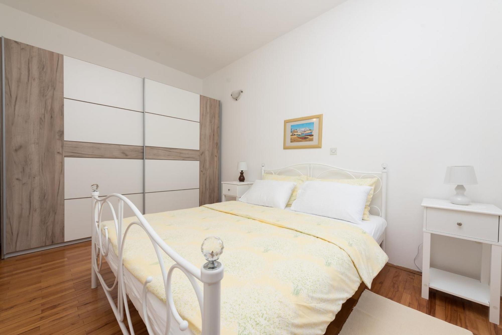 Apartments With A Parking Space Icici, Opatija - 14155 Rum bild